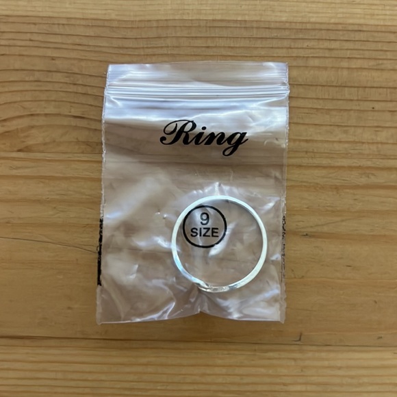 New Minimalist Ring Silver Ocean Wave Beach - Picture 4 of 4